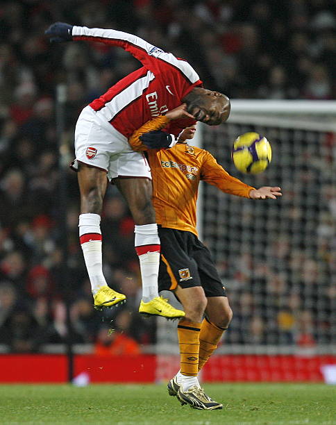 日益緊張 日益緊張